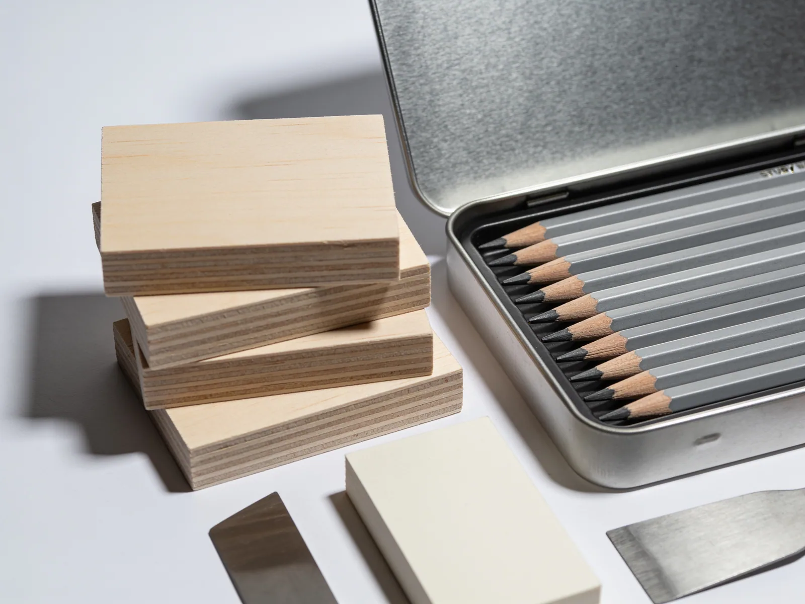 The Study Kit — Four boards, twelve graphite grades, a block and a scraper